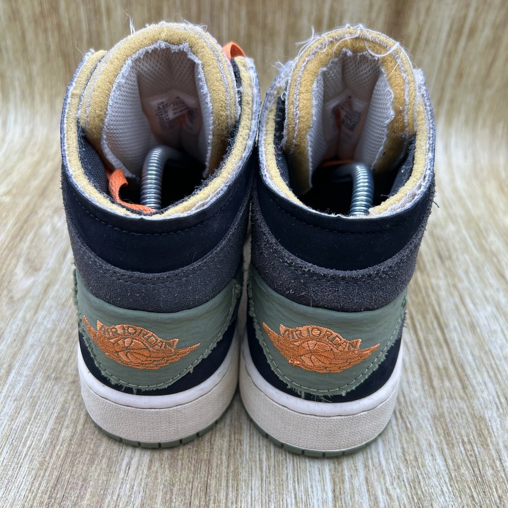Nike Air Jordan 1 Mid SE Women's Size 7 Craft Anthracite Light Olive FD5847-003 - Picture 4 of 10